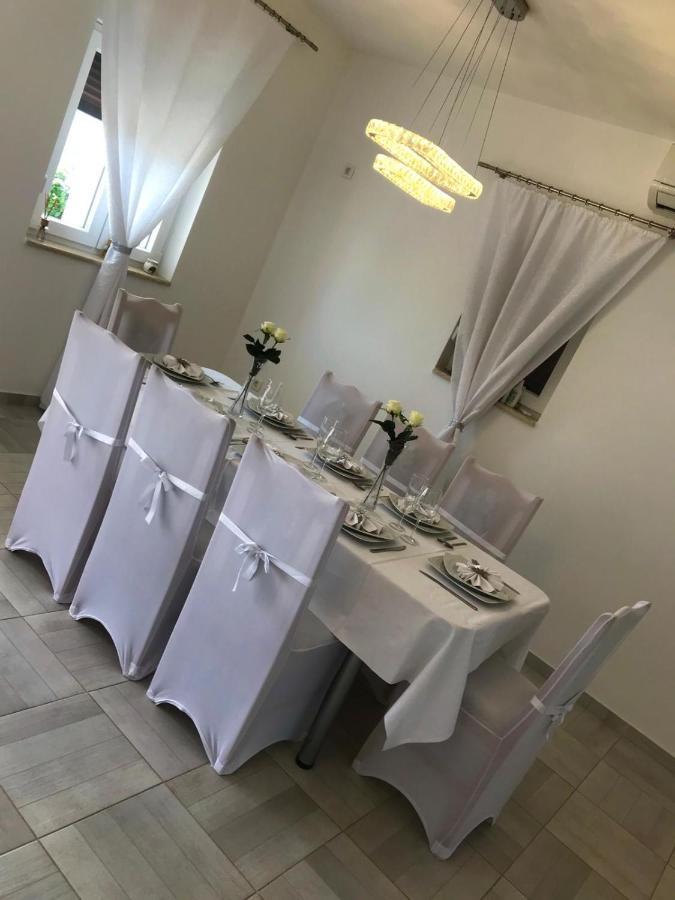 Villa Diana Veprinac Ngoại thất bức ảnh