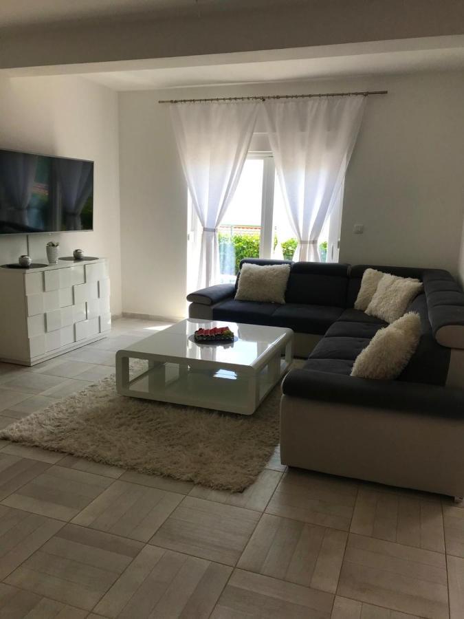 Villa Diana Veprinac Ngoại thất bức ảnh